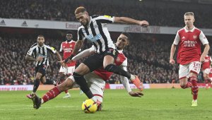 Здраво дерби на "Емиратс"! Нюкасъл спря Арсенал с 0:0