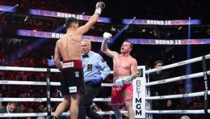 Канело не трябва да изпуска шанс за нов мач с Бивол