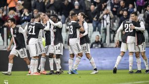 ОБЗОР: Юве се върна на върха в Серия "А"