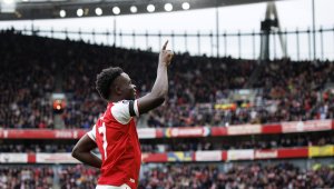 Голяма звезда дала безценен съвет на Сака