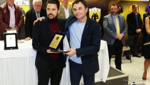 Иван Русев с голямо признание от АЕК Атина + СНИМКИ