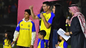 Децата на Роналдо ядат бой в училище