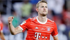 Задава се скандал: Де Лихт отново говори за разлика между Байерн и Ювентус