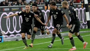 13 от 13! Баварският експрес мина и през Гладбах