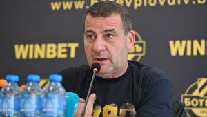 Босът на Ботев Пловдив: Българският футбол няма как да се развива с тези тв права