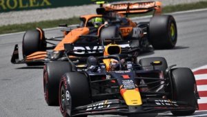 Изненада в Австрия! Радост за Ръсел, след удар между Макс и Ландо