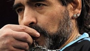 Марадона: Започнахме добре, но после страдахме