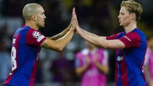 Ман Юнатед пита за трима от Барса 