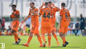 Юве на Пирло тръгна с разгром + ВИДЕО И СНИМКИ 