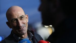 Лечков ще оспорва освобождаването си, заседанието било нелегитимно