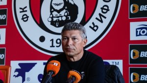 Балъков тръгна с победа в Локо София!