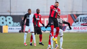 Титуляри на Локо Пловдив аут за Хебър