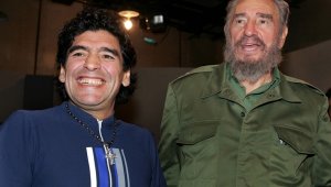 Фен на Арсенал и приятел на Марадона. Фидел Кастро обичаше футбола 