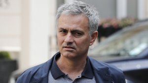 Обрат! Рекламни договори спират Моуриньо за Юнайтед