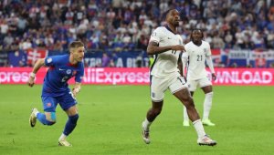 Саудитци изкушават „пчеличките“ за голмайстора им