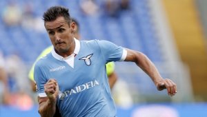 Клозе: Възможно е да продължа с футбола