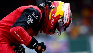 Сензация в Сингапур! Без Ред Бул в топ 10, Сайнц тръгва пръв