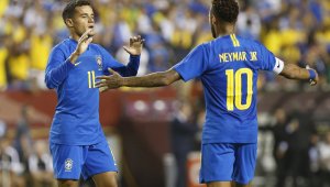 Барса продава Коутиньо заради Неймар