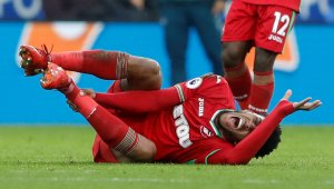 Двоен удар за Лебедите