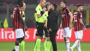 „Елиът“ си търси партньор за Милан