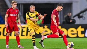 Питас профука дузпа, но Годой избухна и ЦСКА обърна инфарктно Ботев при дебюта на Херо