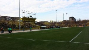 Ботев и Локо плащат на Пловдив по 100 лв. за стадионите си