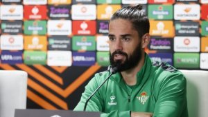 Бивша звезда на Реал се ожени за секси актриса + СНИМКИ