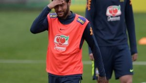 Барса дава 130 млн. евро и трима играчи за Неймар