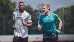 Боатенг и Гомес блъскат във фитнеса