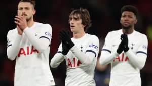 Скромни! В Англия похарчиха по-малко от 100 милиона за играчи през януари