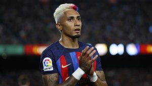 Араби изкушават Барса за Рафиня