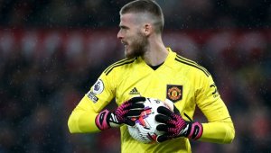 Дузпи пратиха Манчестър Юнайтед на финал