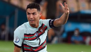 Юве към Роналдо: Махаш ли се?