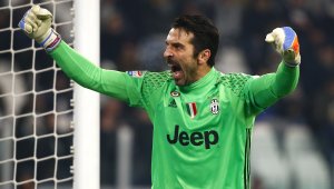 Буфон, Тоти и Тери са най-лоялните играчи в Европа