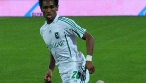 Шампион с Лудогорец подписа с Локо Пловдив