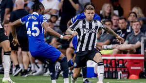 Челси плаши "Остриетата" с Нкунку