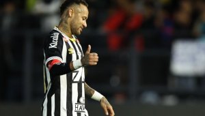 Бивша на Неймар се пусна в еротичен сайт + СНИМКИ