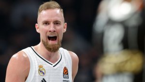 Ас на Реал Мадрид се сгоди набързо за миска + СНИМКИ