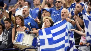 Гърция и Италия напред на Евробаскет