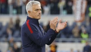 Моуриньо се скъса да хвали героя за Рома