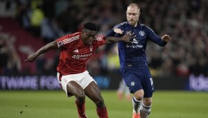 Кошмар! Нападател на Нотингам е в изкуствена кома