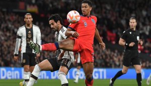 И от "Стамфорд Бридж" се включват в борбата за Джуд