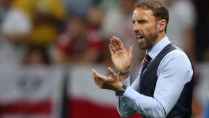 Вдигат двойно заплатата на Саутгейт