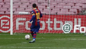 Меси носеше кафе на Роналдиньо, но беше готов да яде глезени