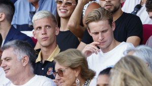 Какво става с Френки де Йонг? 