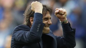 Вижте как Конте изтрещя + ВИДЕО И СНИМКИ