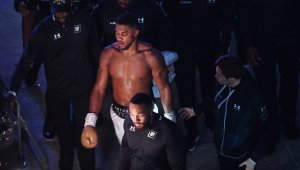 Джошуа се учи на скорост