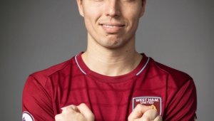 Насри е несигурен за бъдещето си в Уест Хям