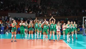 Сърбия се подигра жестоко с "лъвиците" на България - 3:0 гейма