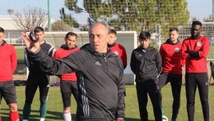 В Казахстан: Илиан Илиев е вариант за треньор на Иртиш